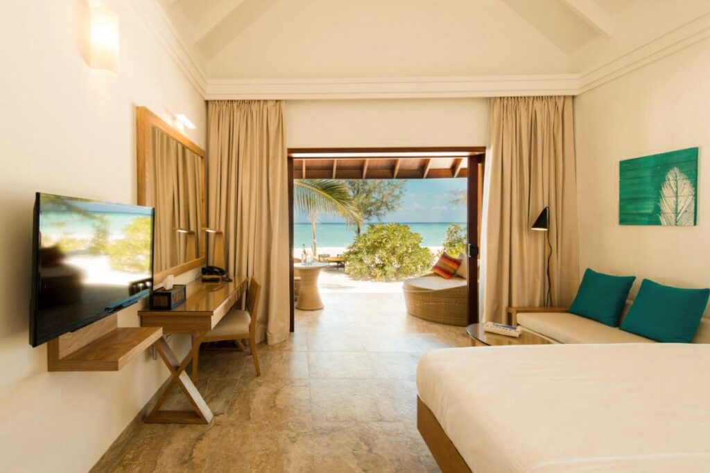 Summer Island Maldives Resort