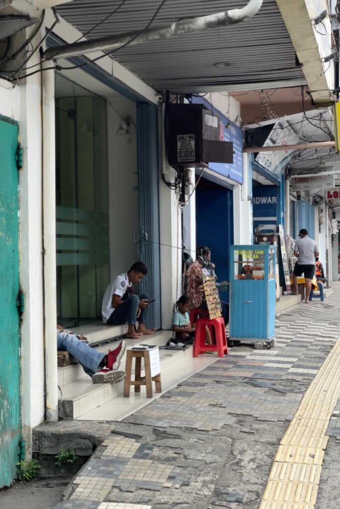 Busy street in Manado