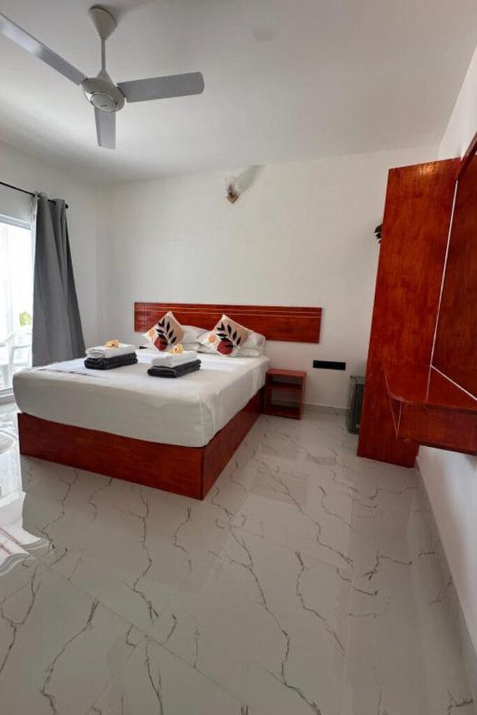 thoddoo cozy stay room