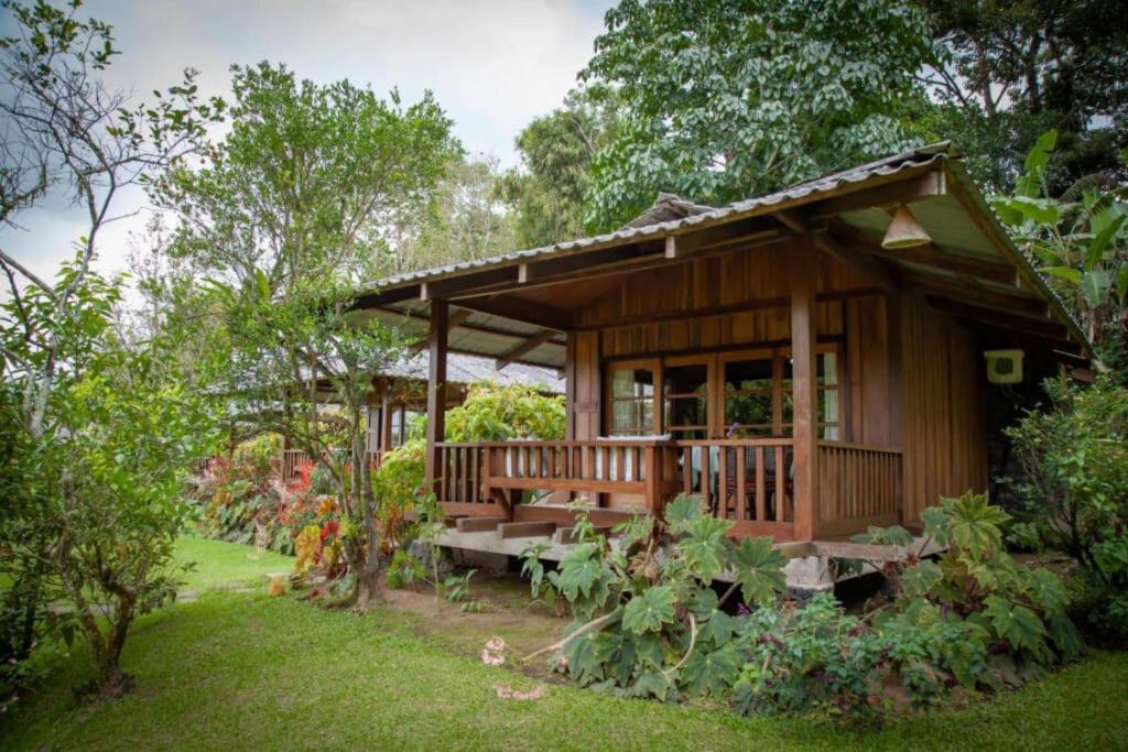 Gardenia Country Inn bungalow in lush tropical garden