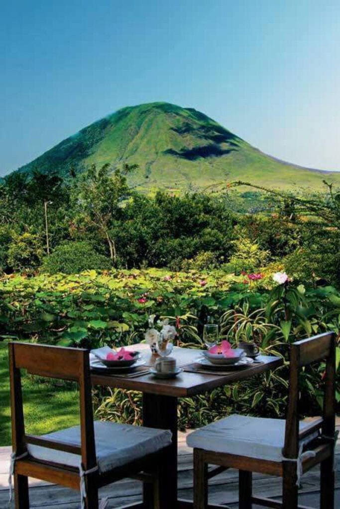 Gardenia Country Inn mountain view above green valley